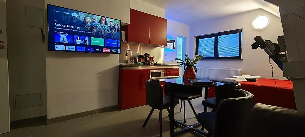 Logeerkamer Xxl 25 M2 Zemst Apartment