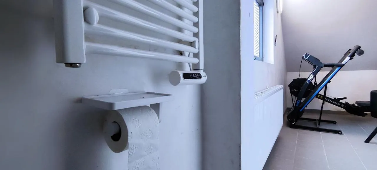 Logeerkamer Xxl 25 M2 Zemst Appartement